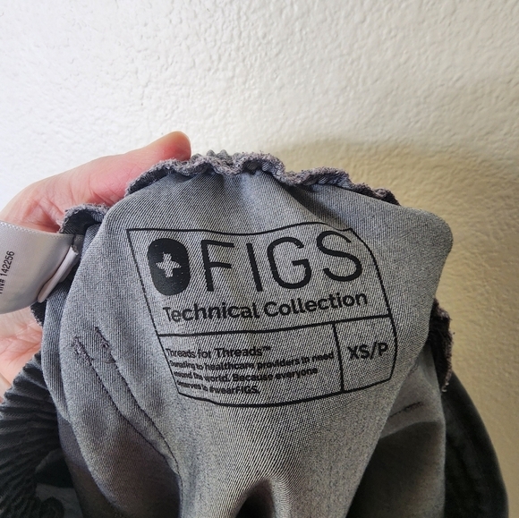 FIGS Gray Yola Scrub Pants XSP - Picture 5 of 6